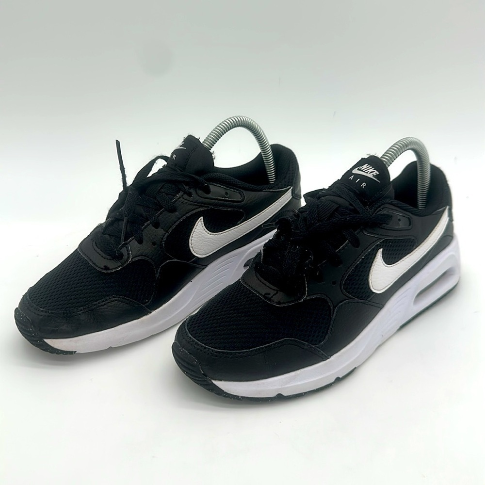 Nike Women’s Air Max SC Black Running Shoes Size 6 Sneakers CW4555-002 - Picture 5 of 12